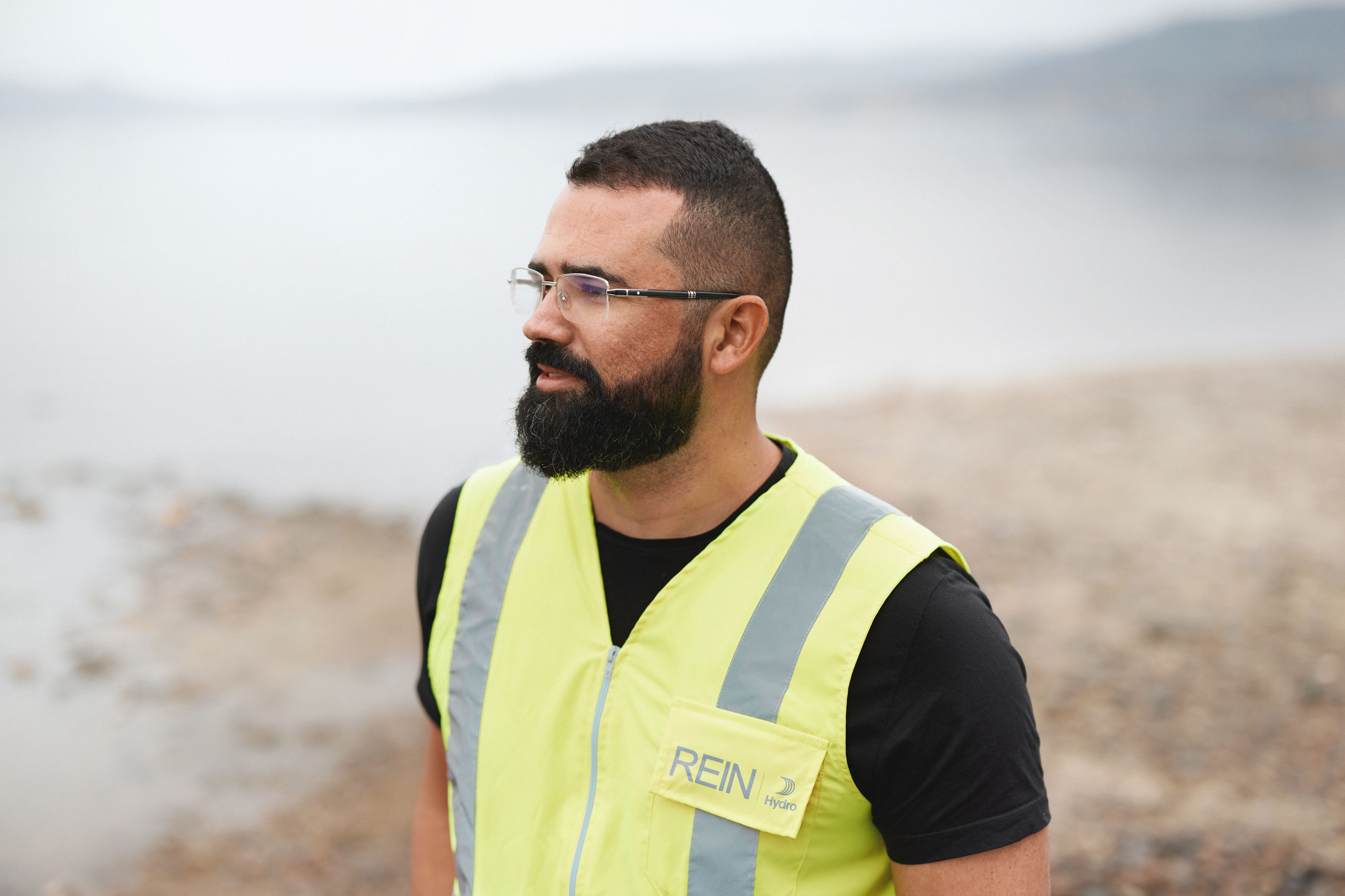 Man working for Hydro Rein